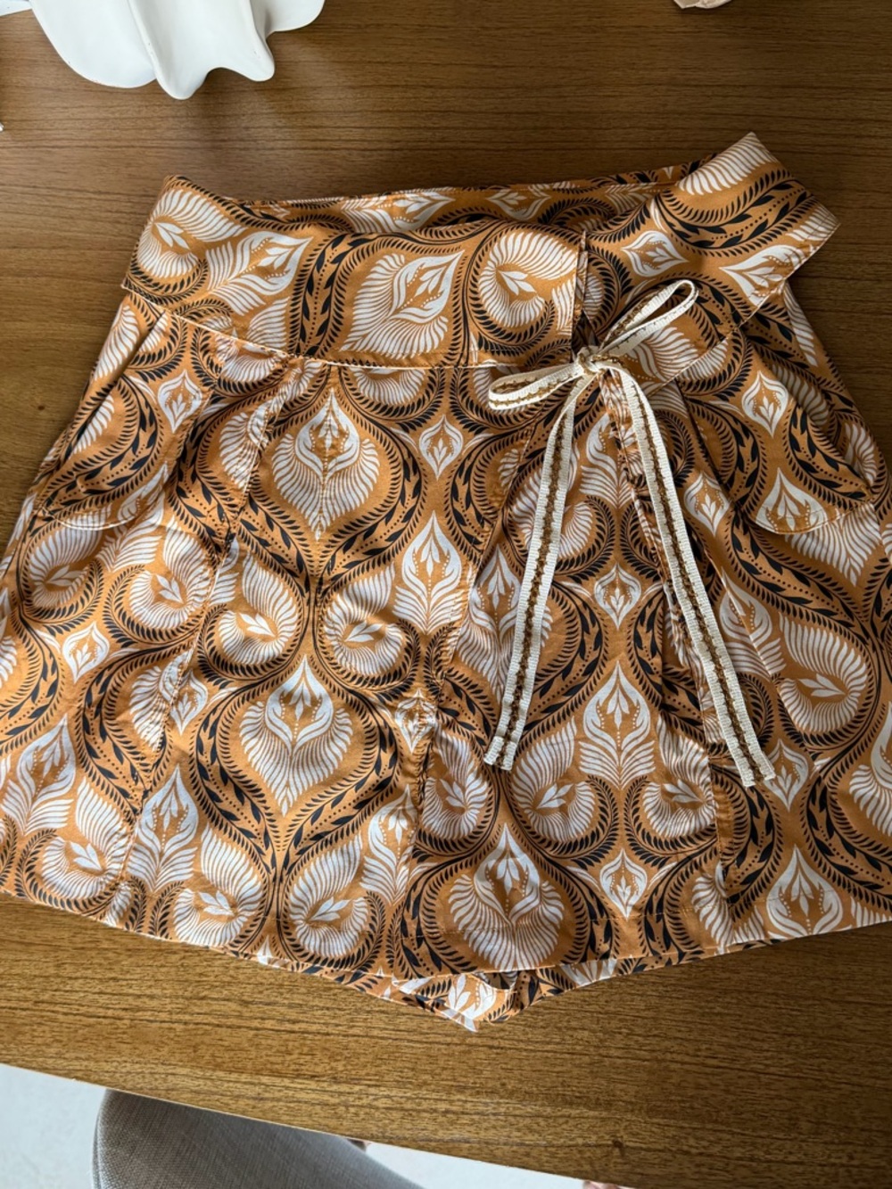 Agua Bendita Shorts in Brown and White Geometric Print